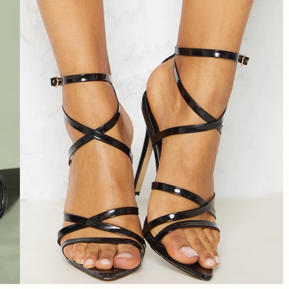 PrettyLittleThing BLACK PATENT STRAPPY OPEN POINT TOE HEELS SIZE 7 - Picture 1 of 10